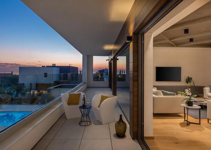 Old Olive Viii Villa