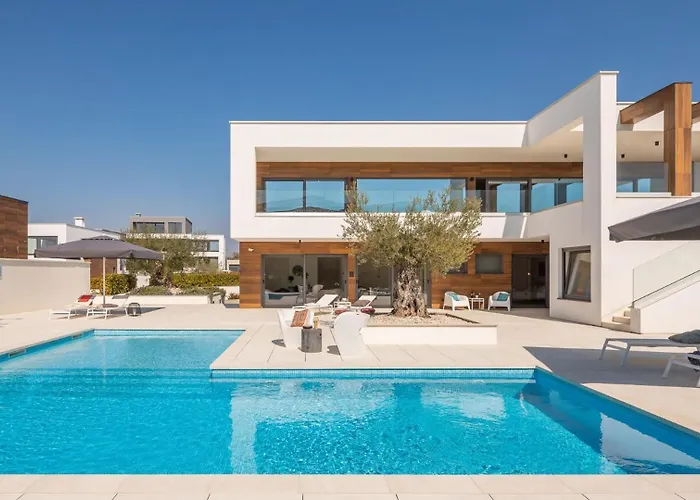 Villa Old Olive Viii *