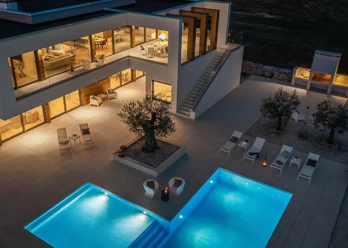 Villa Old Olive Viii