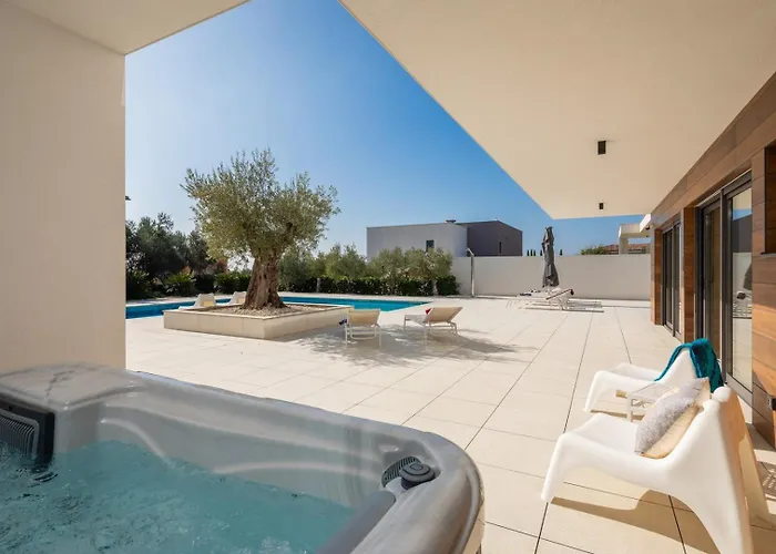 빌라 Old Olive Viii 보드냔